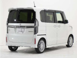 当店に並んでいる展示車には、日本査定協会発行の『車両状態証明書』をお付けしています。修復歴の有無はもちろん、車両状態図を見ながら実車でご確認いただけますのでより安心してご購入いただけます。