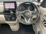 インパネ周りはこのように機能的にまとまっています。もちろんクリーニング済みで、室内もキレイです。