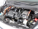 エンジンルームもきれいですよ。機関機構系も良好です。納車前に点検整備も行います。エンジンオイル・オイルフィルター・エアコンフィルター・ワイパーゴムは必ず交換致します(エアコンフィルターは、装着車のみ)