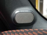 アメリカのオーディオブランドであるharman/kardon製スピーカーシステム搭載!