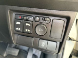 両側パワースライドドアと電動ドアミラー装備してます。