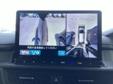 フロントカメラ装備です。運転席から見づらいバンパー下部を映します。