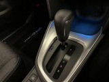 残価設定型クレジットをご用意しております。車両価格の一部をあらかじめ残価として据え置き、残りの金額を分割払いとするプランです。 詳しくはスタッフにお問合せください。