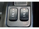 シートヒーター装備付き車!!座席に埋め込まれた電熱線によりシートを暖めることが出来る装備で、温められたシートは、寒い冬には最適です!!