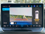 前後パーキングセンサー&リアビューカメラで、車庫入れも安心です。パーキングセンサーは音だけでなくモニターで接近情報を確認出来てより安心です。