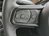 ステアリングスイッチにて各種操作が可能です