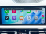 ●Apple Car Play:スマホとの有線接続で、ナビ・オーディオ再生などスマホのアプリ機能が画面でも使える便利機能です!