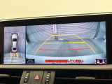 【パノラミックビューモニター】専用のカメラにより、上から見下ろしたような視点で360度クルマの周囲を確認することができます☆死角部分も確認しやすく、狭い場所での切り返しや駐車もスムーズに行えます。