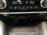 CD DVDプレーヤースロット部