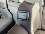 運転席からでも助手席のシートを倒すことができます。