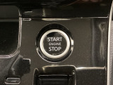 ワンプッシュでエンジンのスタート、ストップが出来て便利です。