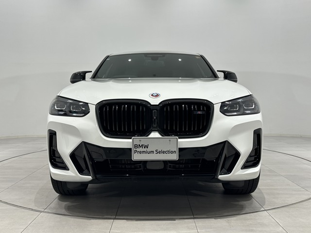 X4 M40i 4WD