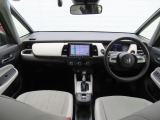 視界の良さと取り回しの良さで、たまに運転する奥様にも安心♪