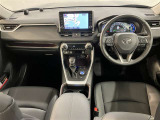 全車種、走行距離無制限の1年間無料保証付き!全国5000ケ所に及ぶトヨタサービス店舗の安心ネットワーク!*オプションで3年間延長保証にも変更可能です*