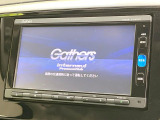 【純正ナビ】人気の純正ナビを装備しております。ナビの使いやすさはもちろん、オーディオ機能も充実!キャンプや旅行はもちろん、通勤や買い物など普段のドライブも楽しくなるはず♪