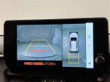 『バックモニター』を装備!駐車の際の、サポートツールとしてとっても便利!駐車が苦手な人、バックに自信がない人、だけでなく、皆さんに便利!でも、それだけに頼るのは危ないですね。