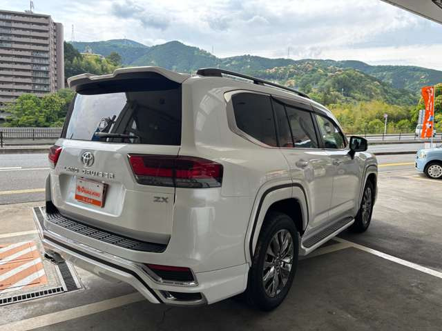 トヨタ ランドクルーザー300 3.5 ZX 4WD の中古車詳細 (2,000km