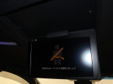 後席モニター付きでお好きな映像をお楽しみいただけます♪