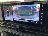 ディスプレイオーディオやカーナビは、現代のドライブにおいて欠かせない装備のひとつです。初めての場所でも迷いにくく、快適なルート案内で運転をサポートします。移動中のエンターテインメント性も高まります。
