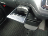 便利なドリンクホルダーです