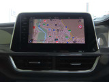 ディスカバーメディア搭載。「VW Connect」というeSIMが内蔵された画期的なシステムです。地図データなど自動で情報を更新することができるのが大きな魅力。なお、CD/DVD・TVは廃止されてます