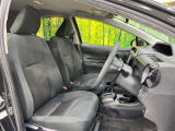 運転席シート廻りは使用感も少なく、良好な状態となっています。前オーナー様が丁寧に使っていたことがよくわかりますね。