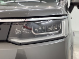 LEDヘッドライトは、点灯の瞬間から最大光量を発揮し、突然暗くなるトンネルなどでの安定感を高めます。