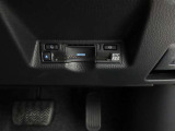 ETC!料金所も止まる事無くスイスイです!窓を開ける必要も無いので雨や花粉、排気ガスの浸入もありません!今や必需品ですネ!