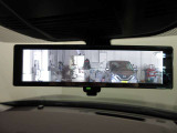 スマートルームミラー付きで後部座席に乗車してても後方がしっかり見れます