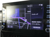純正ナビを装備。タッチパネル式で使いやすく、お出かけもラクラクです。