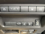 両側オートスライドドアです☆オートスライドなので荷物を持ったままでもスイッチ一つでドアの開閉ができますので非常に使い勝手の良い便利な機能です!