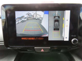 (パノラミックビューモニタ-)車を上から見たような映像で死角もバッチリ確認できます。