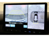 純正のマルチビューカメラが装備されています!上から見下ろしたような視界のカメラが駐車をサポートします!