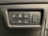 各種機能の切替スイッチは運転席パネル下に集約されています。任意で切り替え可能なため状況に合わせてお使いください。