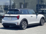 株式会社モトーレン東名横浜 【MINI NEXT】 屋内展示場、キッズルームも完備しております!!是非、ご家族でお気軽にお越し下さいませ。