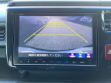 【リアカメラ】運転が苦手な方も車庫入れラクラクです!ギアをリバースに入れれば自動的にモニターが切り換わりますので、面倒な操作は不要です。狭い駐車場もお車を傷つけず安心です!