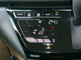 快適オートエアコン付♪設定温度をキープし車内を快適な温度に保ちます♪