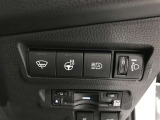 各種安全装置ボタン。