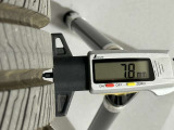 夏タイヤの残り溝は7.8mmです。スリップラインからは6.3mmとなっております。