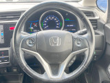 ステアリングも使用感が少なく、きれいな状態となっております♪