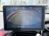 後方確認はオマカセのリアカメラ付です。車庫入れもラクラクです☆