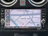 通信ユニット内蔵の日産純正メモリーナビ(MM319D-W)装備、音声対話検索やスマホアプリと連動などに対応した高機能ナビ。高精細液晶による高画質、多彩なメディア再生