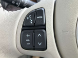 対応している機器を取付すれば運転中でも手を離さずにオーディオの操作ができる『ステアリングスイッチ』機能があります!