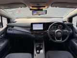 運転席内装の全体像です☆