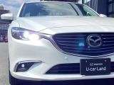 アダプティブLEDヘッドライト カメラや車速センサーと連動して、ハイ、ロー、ワイドローのLEDライトを常に最適な配光に自動制御する優れものです!