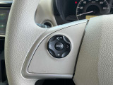 手元でナビの音量調整等が出来るのでナビの操作によるわき見運転を防止することが出来ます。