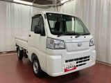 乗り降りも運転もしやすい快適な室内空間。