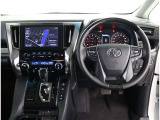見通しのよいすっきりとした視界で、誰でも運転しやすいです。運転のしやすさは疲れにくさにも繋がりますよ♪