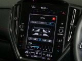 【オートエアコン】車内温度を感知して自動で温度調整をしてくれるのでいつでも快適な車内空間を創り上げます!どの席に座っても快適なドライブが楽しめます♪
