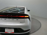 LEDテールライトです。省電力、高輝度のLEDは明るく照らすので夜間運転時の視認性を高めます。スタイリッシュな見た目で細かいところもこだわりたいあなたに!